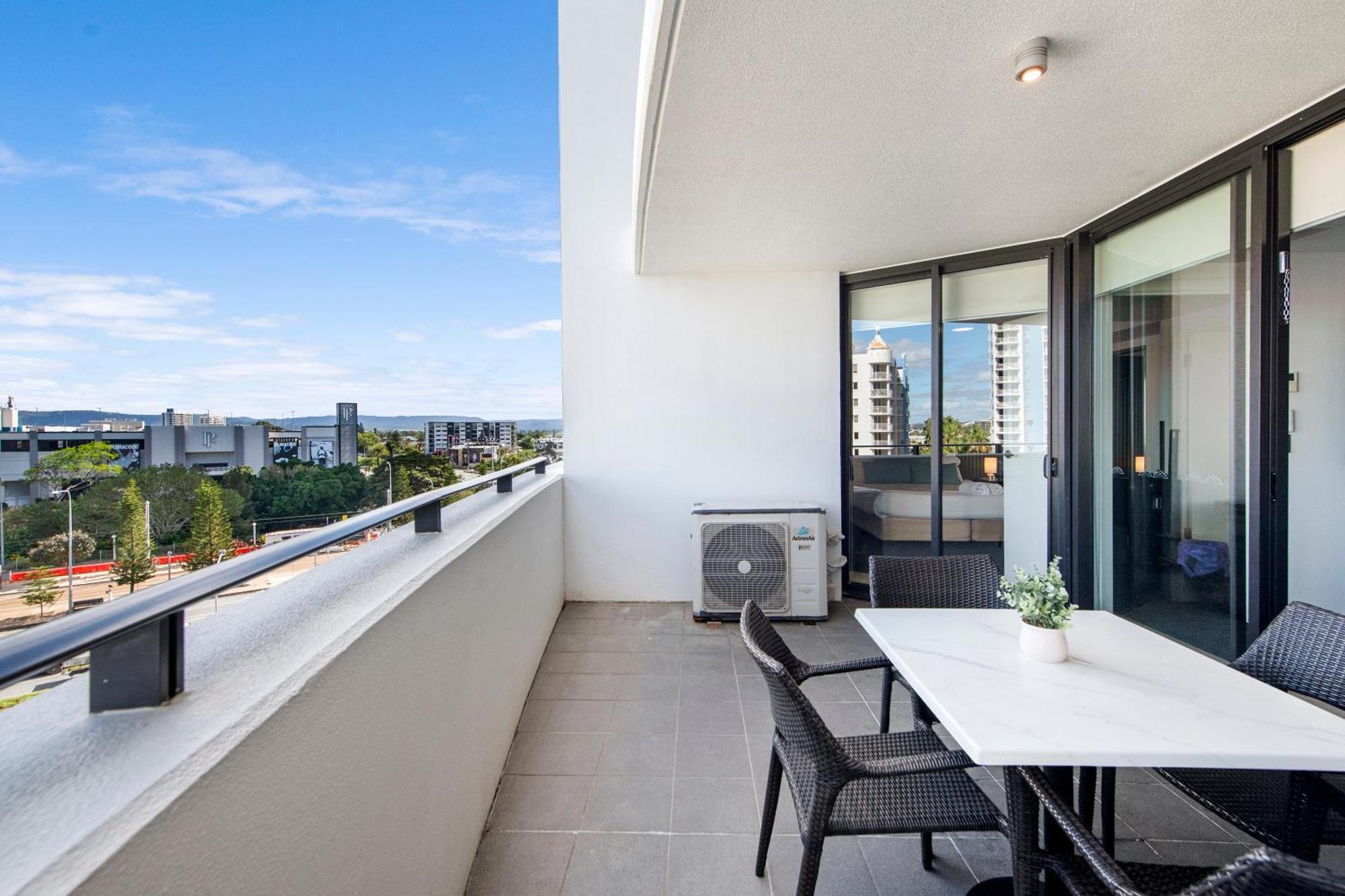Sierra Grand Broadbeach - Self Contained & Privately Managed Apartments Χρυσή Ακτή Εξωτερικό φωτογραφία
